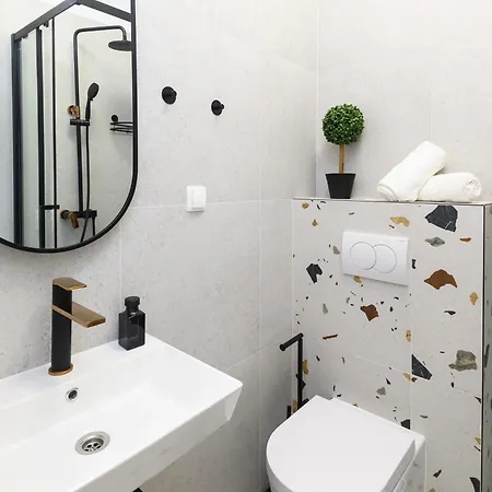 Central Park Split Studio Apartment